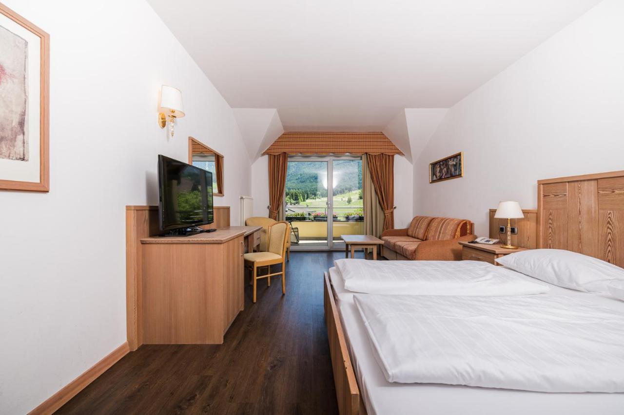 Hotel Kronplatz Olang ภายนอก รูปภาพ