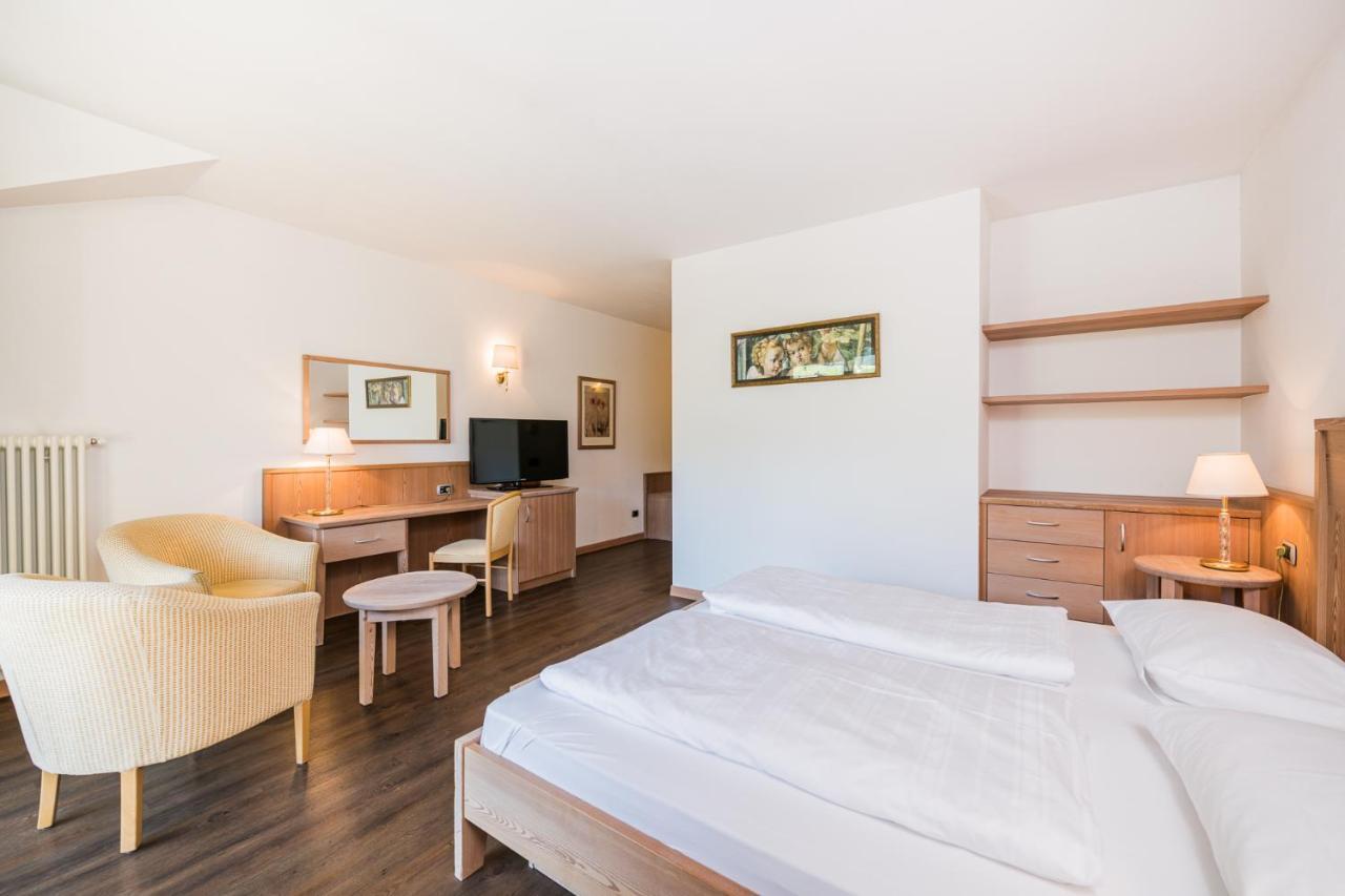 Hotel Kronplatz Olang ภายนอก รูปภาพ