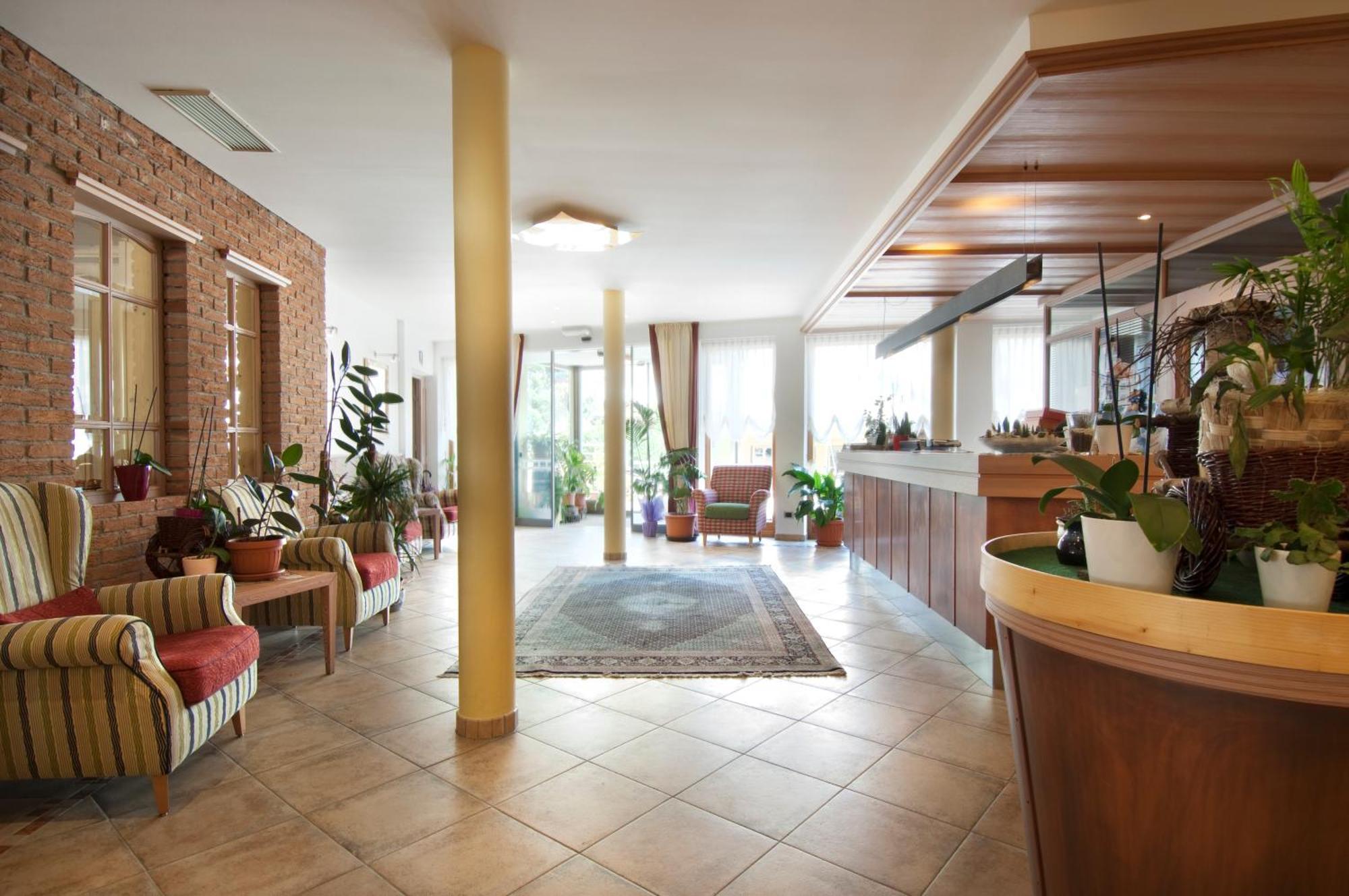 Hotel Kronplatz Olang ภายนอก รูปภาพ