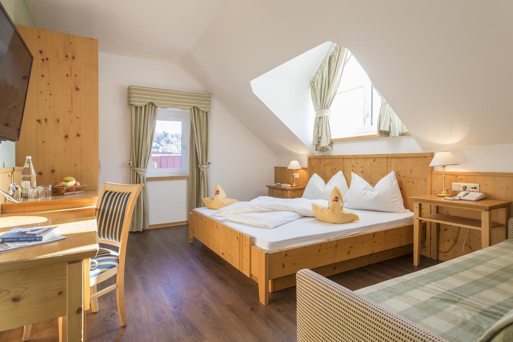 Hotel Kronplatz Olang ภายนอก รูปภาพ