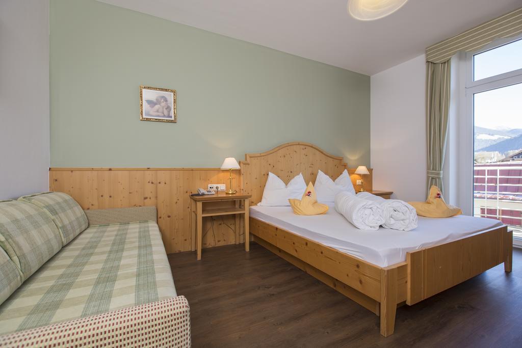 Hotel Kronplatz Olang ภายนอก รูปภาพ