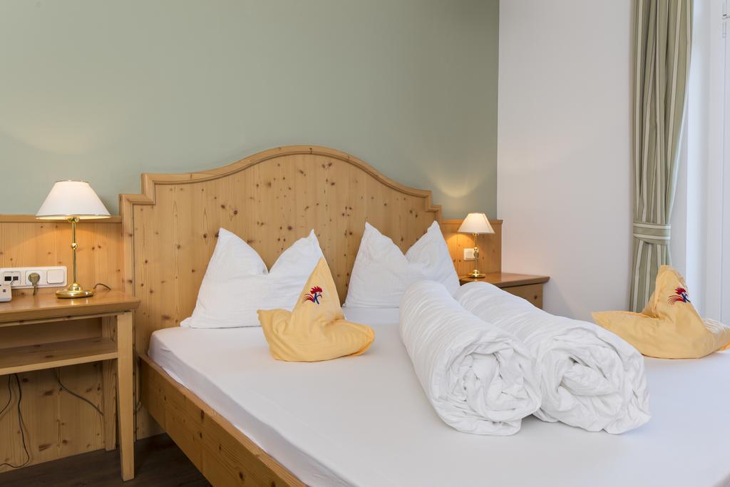 Hotel Kronplatz Olang ภายนอก รูปภาพ