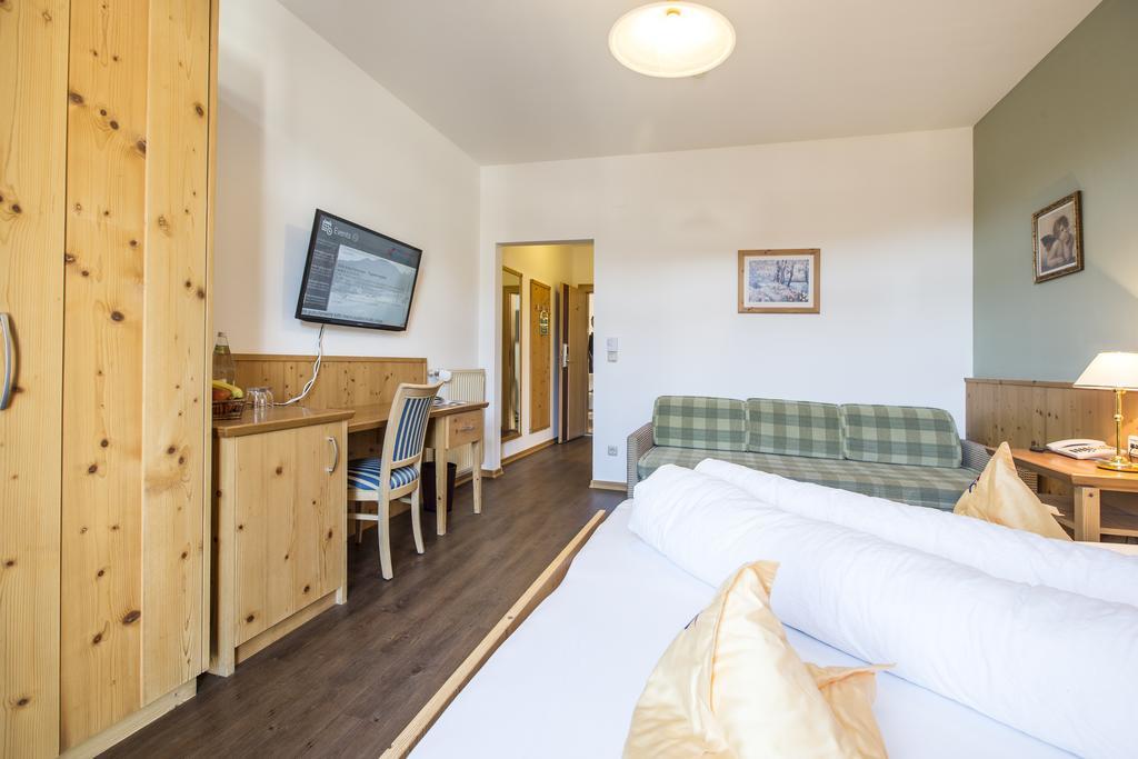Hotel Kronplatz Olang ภายนอก รูปภาพ