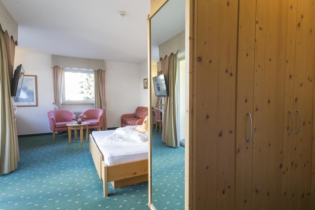 Hotel Kronplatz Olang ภายนอก รูปภาพ