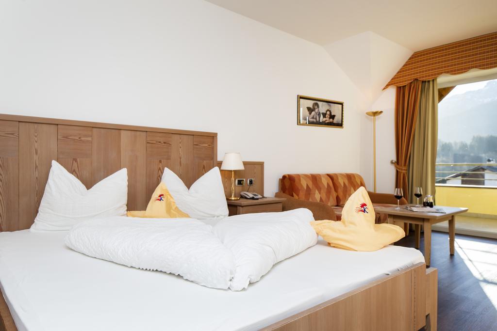 Hotel Kronplatz Olang ภายนอก รูปภาพ