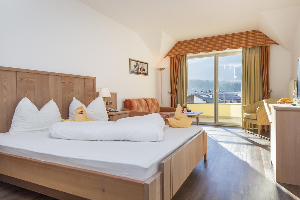 Hotel Kronplatz Olang ภายนอก รูปภาพ