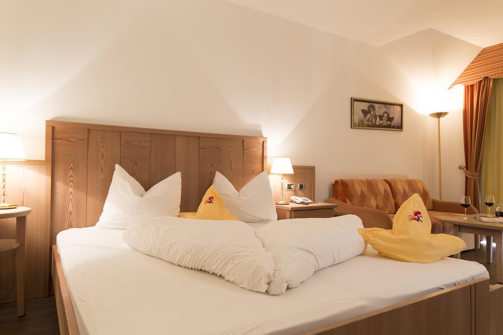 Hotel Kronplatz Olang ภายนอก รูปภาพ