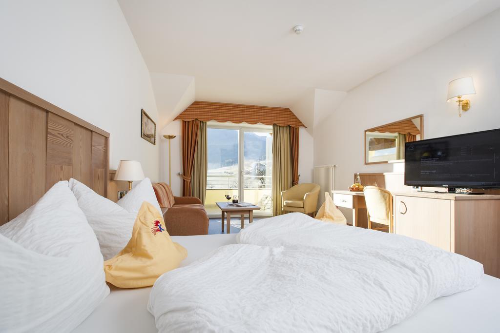 Hotel Kronplatz Olang ภายนอก รูปภาพ